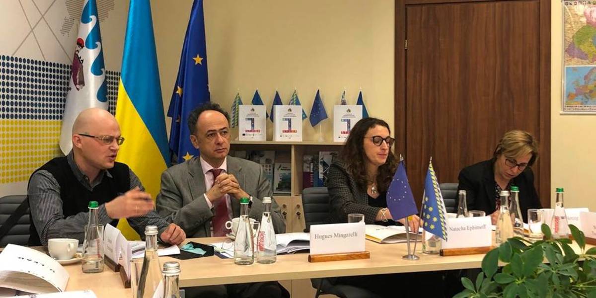 5d8cdef5e503e7ebef27e012c56462af