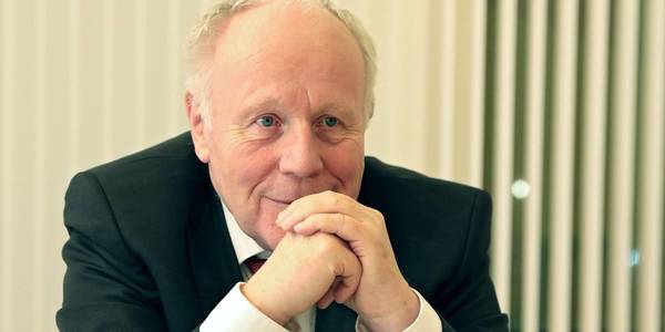 No need to worry about yesterday’s problems, it is necessary to think 20 years ahead, - Georg Milbradt on decentralisation