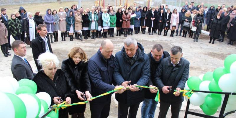 Edb2f861c8219ef14e2c6f4a5898e081