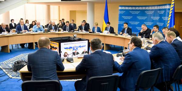 Schools, kindergartens, social objects: Volodymyr Groysman demands to analyse the effectiveness of development of infrastructure in Ukrainian cities and rayon centres