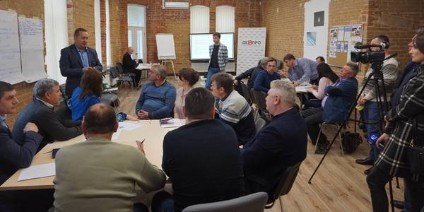 8 громад Житомирщини домовились розв'язувати проблеми зі сміттям разом