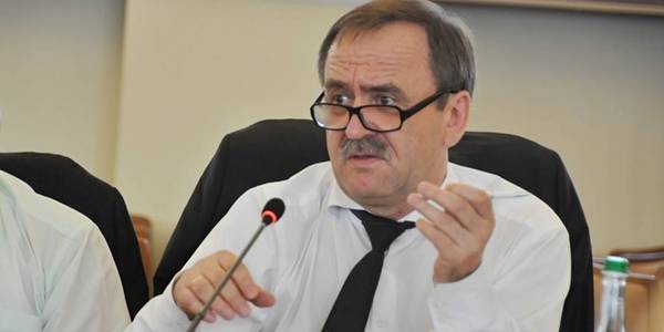 Децентралізацію та розмежування повноважень між державними органами і місцевим самоврядуванням необхідно провести до внесення змін до Конституції, - В’ячеслав Негода