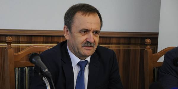 Успішним карпатський регіон зроблять не лише доплати до зарплат і пенсій, а в першу чергу - розвиток інфраструктури та бізнесу, - В’ячеслав Негода