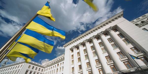 President of Ukraine instructs to complete decentralisation and hold local elections on a new territorial basis