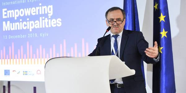 Міжнародна спільнота високо оцінює децентралізацію в Україні, але головне, що в реформу вірять самі українці, - В’ячеслав Негода