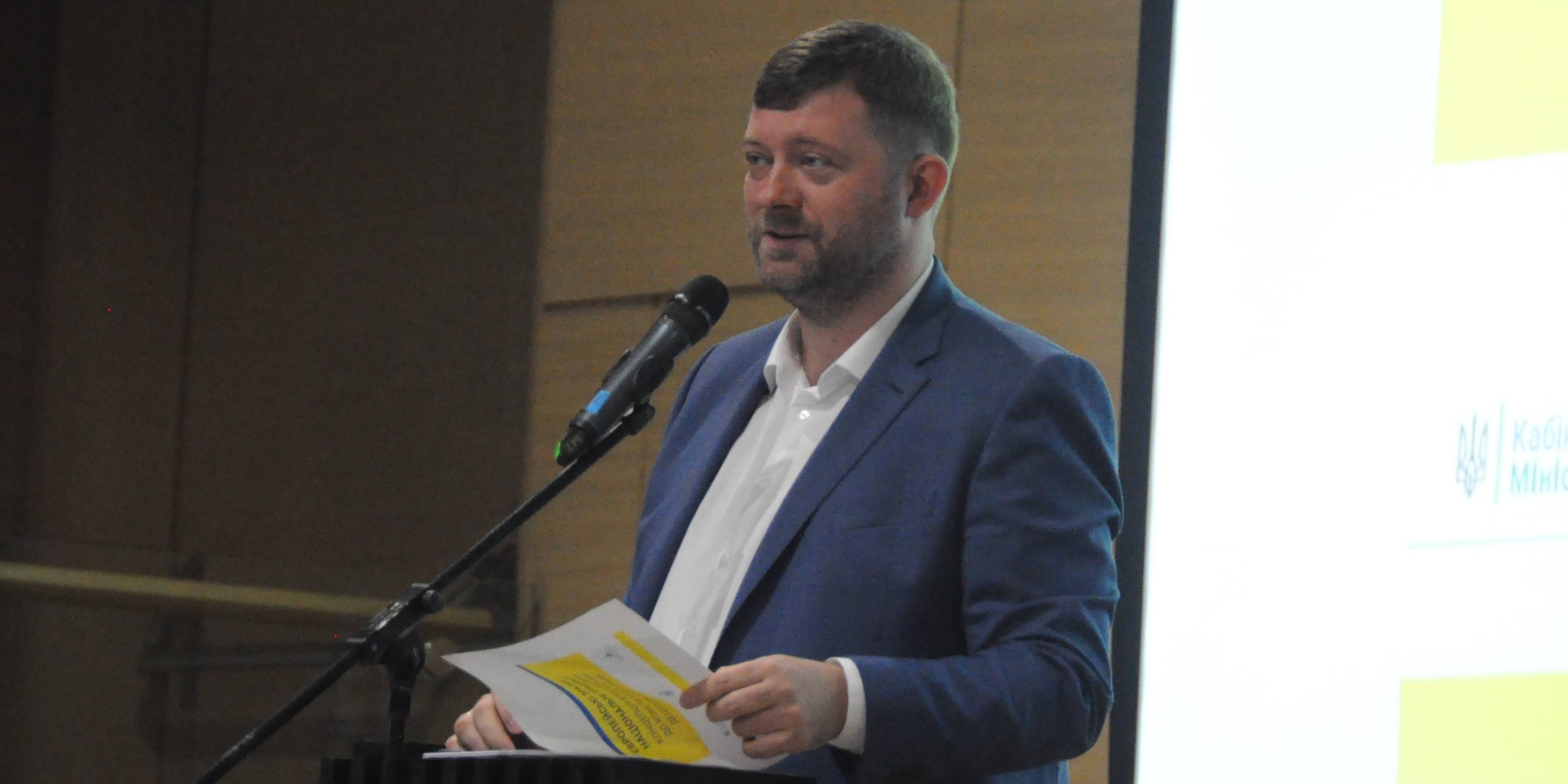 6b32cd482037cd2cc9644e13e9985549