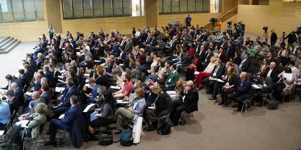 Зберегти і примножити те, що дала децентралізація: у Києві п’ять областей працюють над змінами до Конституції