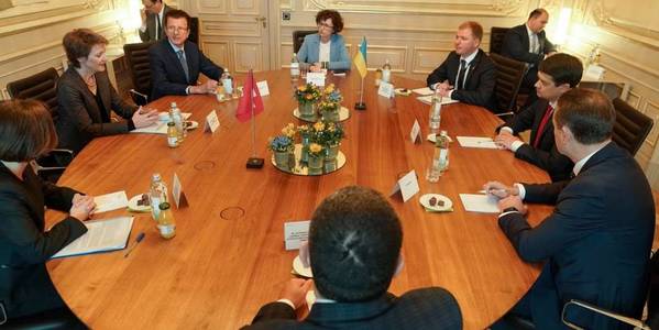 Україна високо цінує підтримку з боку Швейцарії у впровадженні реформ, - Дмитро Разумков