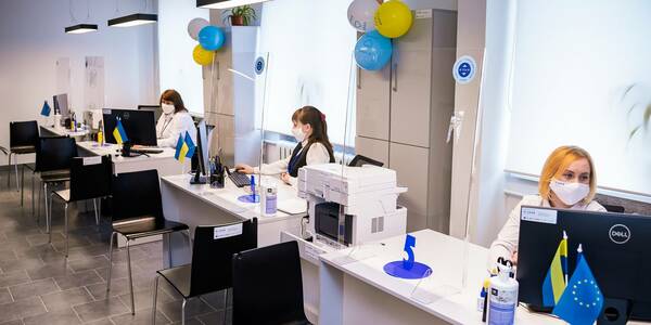 У Великобурлуцькій громаді запрацював сучасний ЦНАП