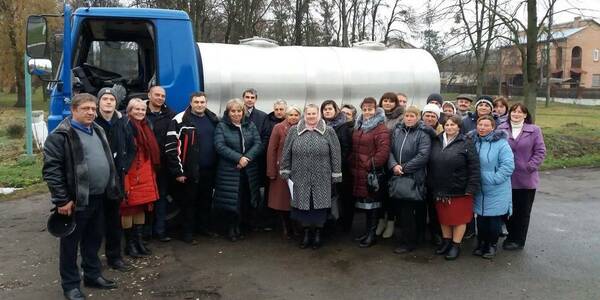 «Ми зможемо!» Як селяни організувалися в молочний кооператив і стали жити краще