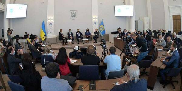 Реформи потребують зусиль як з боку центральної, так і місцевої влади, - Дмитро Разумков