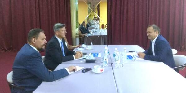 Decentralisation in the Constitution: Vyacheslav Nehoda and Andreas Kiefer have discussed the reform important steps  