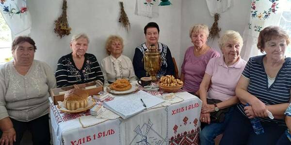 «Придибенції по-Барськи: простір для спілкування літних мешканців»