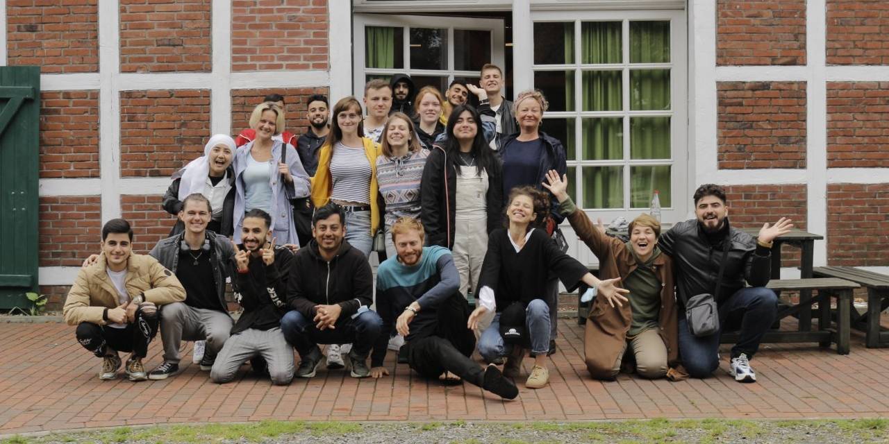 League Amore або Як німці у Привільному кіно знімали

