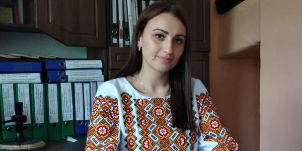 «Кожна може боротися по-своєму»: Лілія Вепрейчук, директорка Довгопільського ліцею на Івано-Франківщині