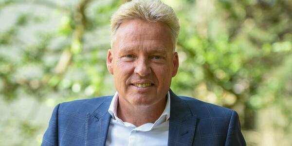 «В українського народу можна повчитися відвазі, з якою він бореться із сильнішим за себе ворогом». Інтерв’ю мера голландського міста Остерхаут