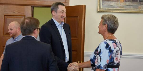 Oleksiy Chernyshov discussed preparations for the heating season and assistance to IDPs with EU Commissioner Johansson