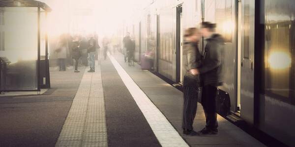 Заборона чи дозвіл на виїзд за кордон: на кого у громадах розповсюджується новий Закон