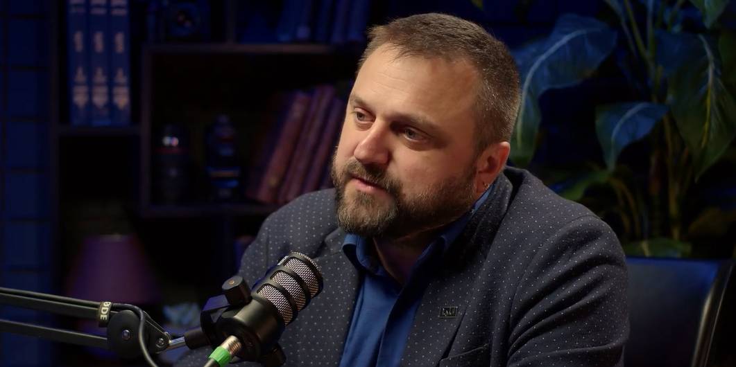 E91b279d46a0e7fb4e8b2ceef1829596