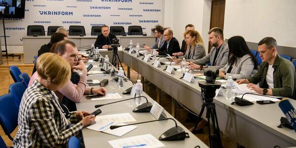 Діяльність ОМС та військових адміністрацій у період дії воєнного стану – на перших Конгресових слуханнях обговорили законопроект №8056