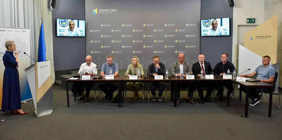 Децентралізація енергетики та енергоефективність: як громади можуть забезпечити людей світлом, водою і теплом

