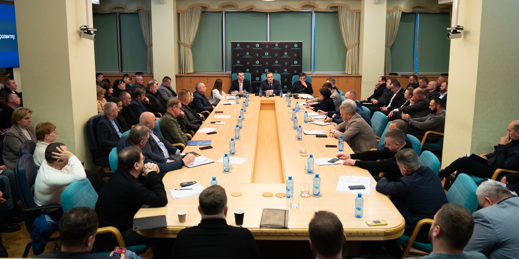 056cf01a4561c1bf353dd476c3988f30