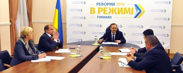 Для людей було б зручно, якби поруч з кожним старостою в об’єднаній громаді працював дільничний офіцер поліції, - В’ячеслав Негода