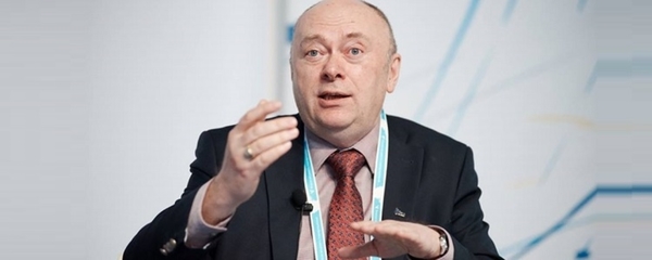 Про децентралізацію і парламентські канікули