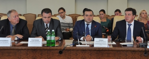 Децентралізація держархбудконтролю: першими у країні стали Красний Лиман та Дружківка (+ інфографіка)