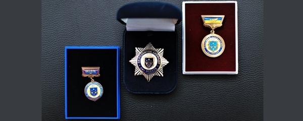 Чотири медалі та один орден. У Веселівській ОТГ запровадили оригінальні місцеві нагороди