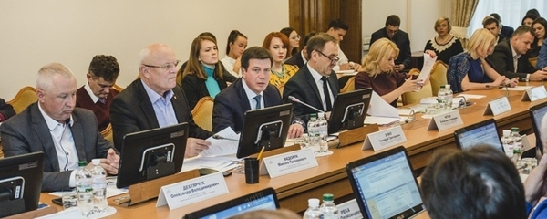 Геннадій Зубко запропонував чотири варіанти зміни адміністративно-територіального устрою (+відео)