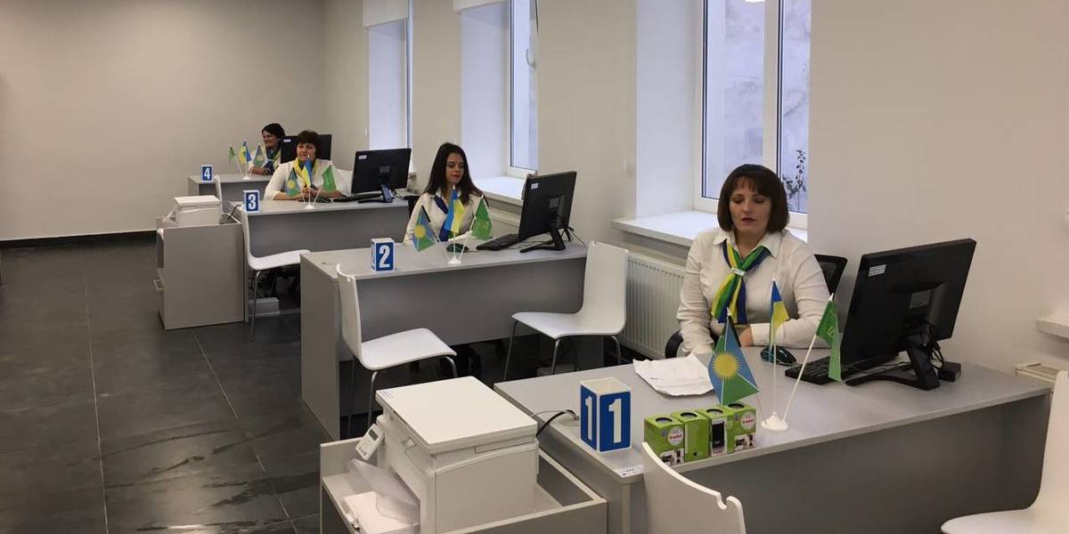 В Чемеровецькій громаді відкрився сучасний селищно-районний ЦНАП