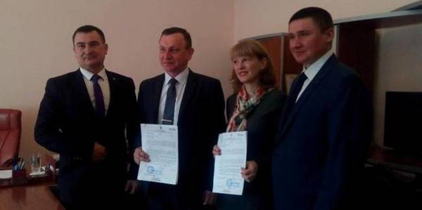 From now on, two hromadas in Rivne Oblast will dispose of land on their own