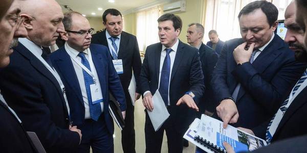 Фінансування ремонту місцевих доріг має бути публічним, - Зубко