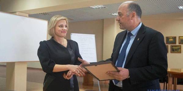 Бренд Баранівської ОТГ: від фарфору до органічної продукції та туризму