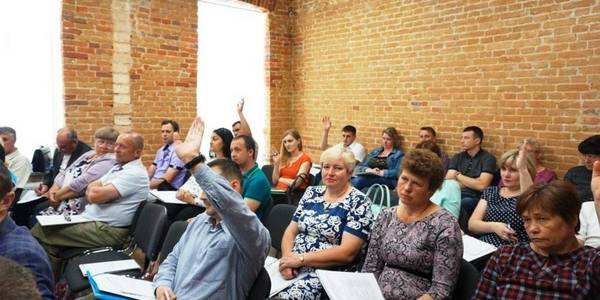 Land interest club as platform for professional growth