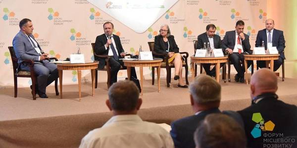 Люди, природні багатства та культурна спадщина – це величезний потенціал для розвитку гірських територій, – В’ячеслав Негода