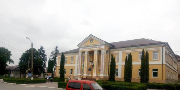 Ефект розбитого вікна: Як Дунаєвецька ОТГ здобуває титул найчистішої громади України