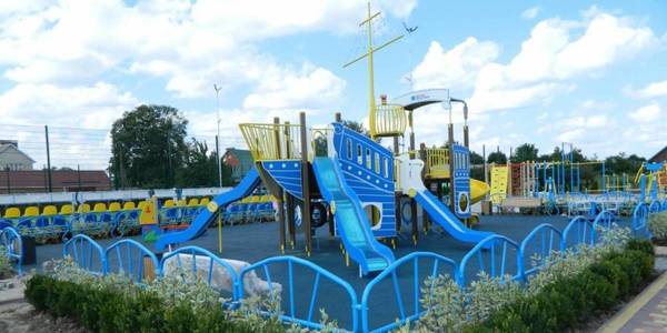 Усім на заздрість: у селі створили спорткомплекс, який вразив своєю розкішшю