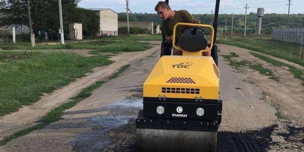 Веселинівська ОТГ вперше самостійно ремонтує дороги