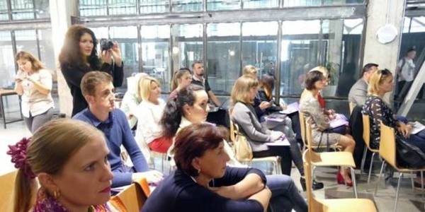 На Прикарпатті керівників ОТГ навчали працювати за правилом «трьох П»