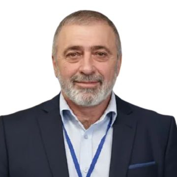 Олександр Непомнящий