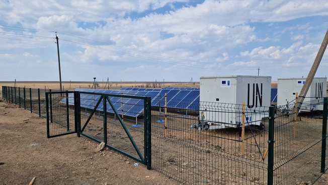 Сонячна електростанція Бериславської громади та її нова огорожа, встановлена коштом благодійних фондів «Небо України» та «Відродження». Сонячна електростанція Бериславської громади та її нова огорожа, встановлена коштом благодійних фондів «Небо України» та «Відродження».