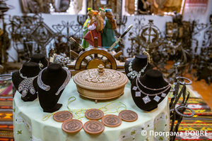 Thumb %d0%92%d0%b8%d0%b6%d0%bd%d0%b8%d1%86%d1%8c%d0%ba%d0%b8%d0%b9 %d0%bc%d1%83%d0%b7%d0%b5%d0%b9 %d0%ba%d0%be%d0%bb%d0%b5%d0%b4%d0%b6%d1%83 %d0%bf%d1%80%d0%b8%d0%ba%d0%bb%d0%b0%d0%b4%d0%bd%d0%be%d0%b3%d0%be %d0%bc%d0%b8%d1%81%d1%82%d0%b5%d1%86%d1%82%d0%b2%d0%b0 %d1%96%d0%bc. %d0%92. %d0%a8%d0%ba%d1%80%d1%96%d0%b1%d0%bb%d1%8f%d0%ba%d0%b0  17 