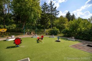 Дитячий майданчик, облаштований за підтримки Програми USAID DOBRE, Лановецька громада