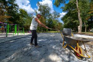 Група благоустрою Софіївської громади за роботою