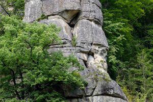 Геологічна пам’ятка природи місцевого значення Кам’яна багачка, Усть-Путильська громада