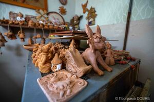 Thumb %d0%92%d0%b8%d1%80%d0%be%d0%b1%d0%b8 %d0%b3%d1%83%d1%80%d1%82%d0%ba%d0%b0 %d0%ba%d0%b5%d1%80%d0%b0%d0%bc%d1%96%d0%ba%d0%b8 %d0%9a%d0%be%d1%80%d0%be%d0%bf%d1%81%d1%8c%d0%ba%d0%be%d0%b3%d0%be %d1%86%d0%b5%d0%bd%d1%82%d1%80%d1%83 %d0%b4%d0%b8%d1%82%d1%8f%d1%87%d0%be%d1%97 %d1%82%d0%b0 %d1%8e%d0%bd%d0%b0%d1%86%d1%8c%d0%ba%d0%be%d1%97 %d1%82%d0%b2%d0%be%d1%80%d1%87%d0%be%d1%81%d1%82%d1%96  1 