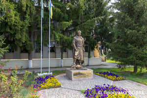 Пам'ятник козаку Федорову, засновнику Золочева, Золочівська громада